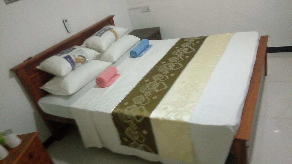 Relax Home Rambukkana Buitenkant foto